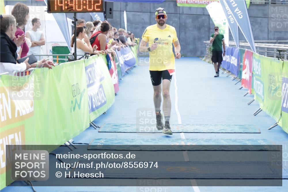 10.08.2025 - GEWOBA Citytriathlon Bremen H.Heesch http://msf.ph/oto/8556974 10.08.2025 14:40:06 Ziel 792 meine-sportfotos.de