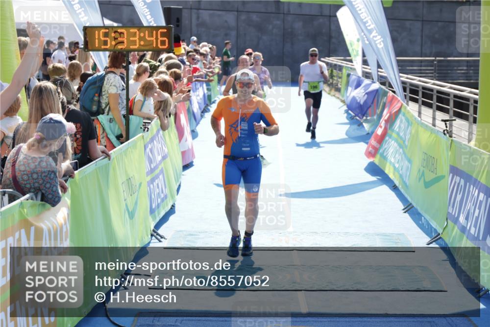 10.08.2025 - GEWOBA Citytriathlon Bremen H.Heesch http://msf.ph/oto/8557052 10.08.2025 15:33:50 Ziel 196, 266, 352, 409, 439 meine-sportfotos.de