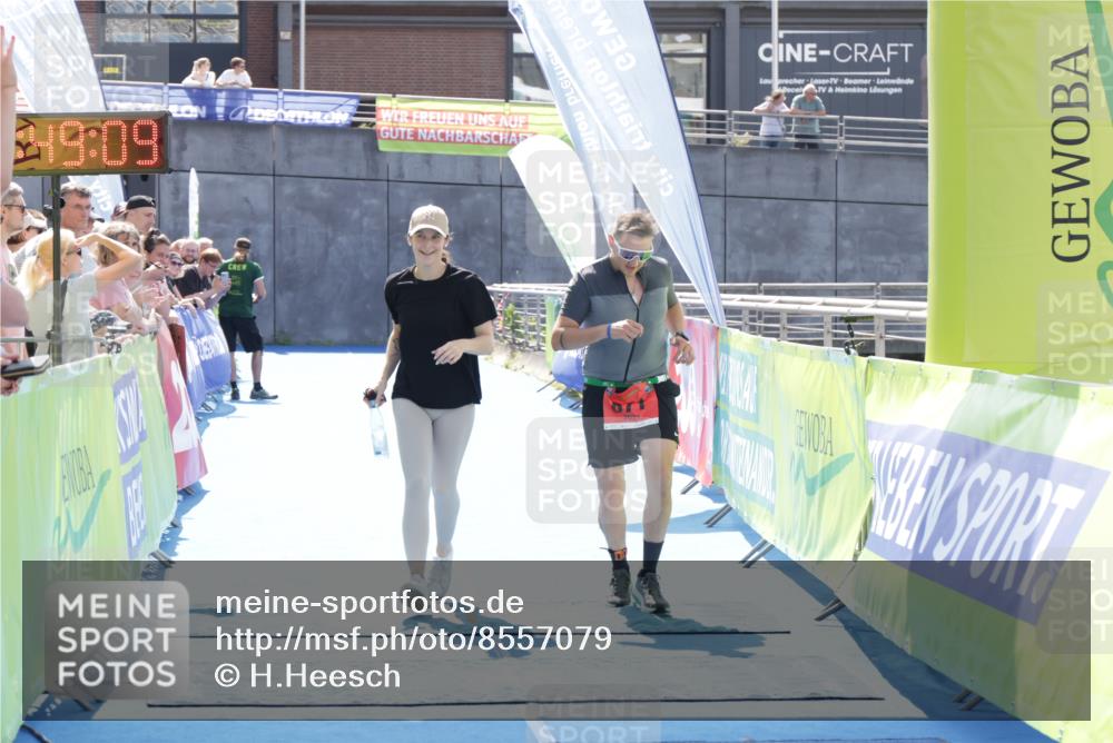 10.08.2025 - GEWOBA Citytriathlon Bremen H.Heesch http://msf.ph/oto/8557079 10.08.2025 14:49:12 Ziel 671 meine-sportfotos.de