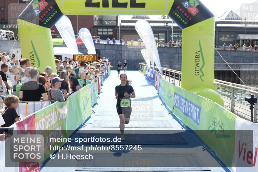 10.08.2025 - GEWOBA Citytriathlon Bremen H.Heesch http://msf.ph/oto/8557245 10.08.2025 15:35:25 Ziel 416 meine-sportfotos.de