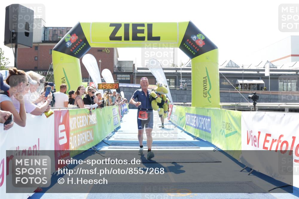 10.08.2025 - GEWOBA Citytriathlon Bremen H.Heesch http://msf.ph/oto/8557268 10.08.2025 14:55:42 Ziel 165, 905 meine-sportfotos.de