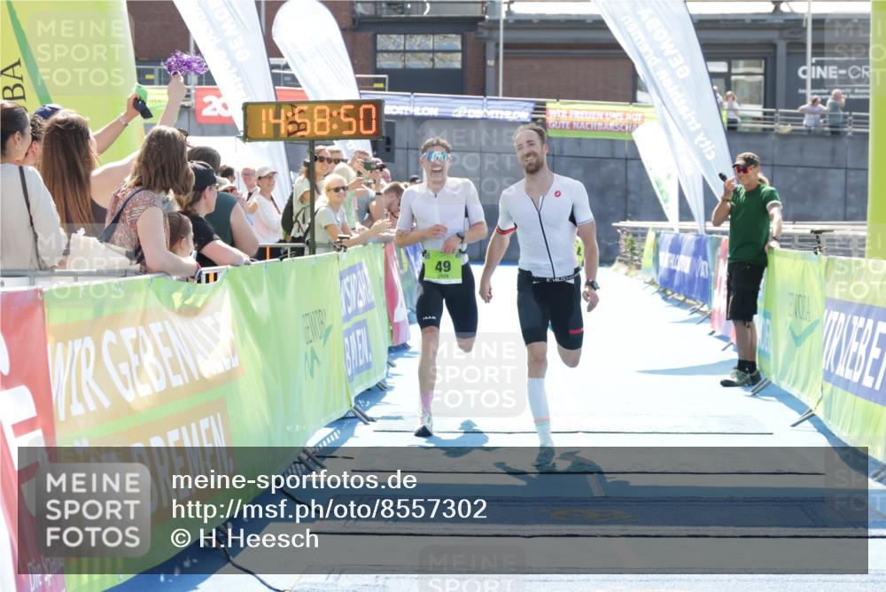 10.08.2025 - GEWOBA Citytriathlon Bremen H.Heesch http://msf.ph/oto/8557302 10.08.2025 14:58:54 Ziel 49, 159 meine-sportfotos.de