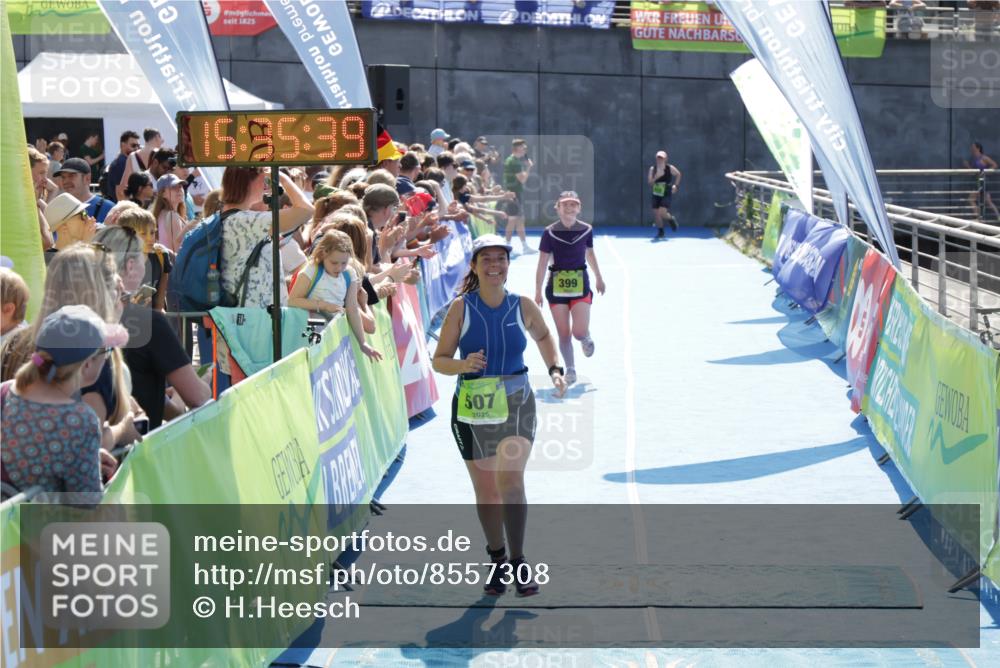 10.08.2025 - GEWOBA Citytriathlon Bremen H.Heesch http://msf.ph/oto/8557308 10.08.2025 15:35:43 Ziel 399, 507 meine-sportfotos.de
