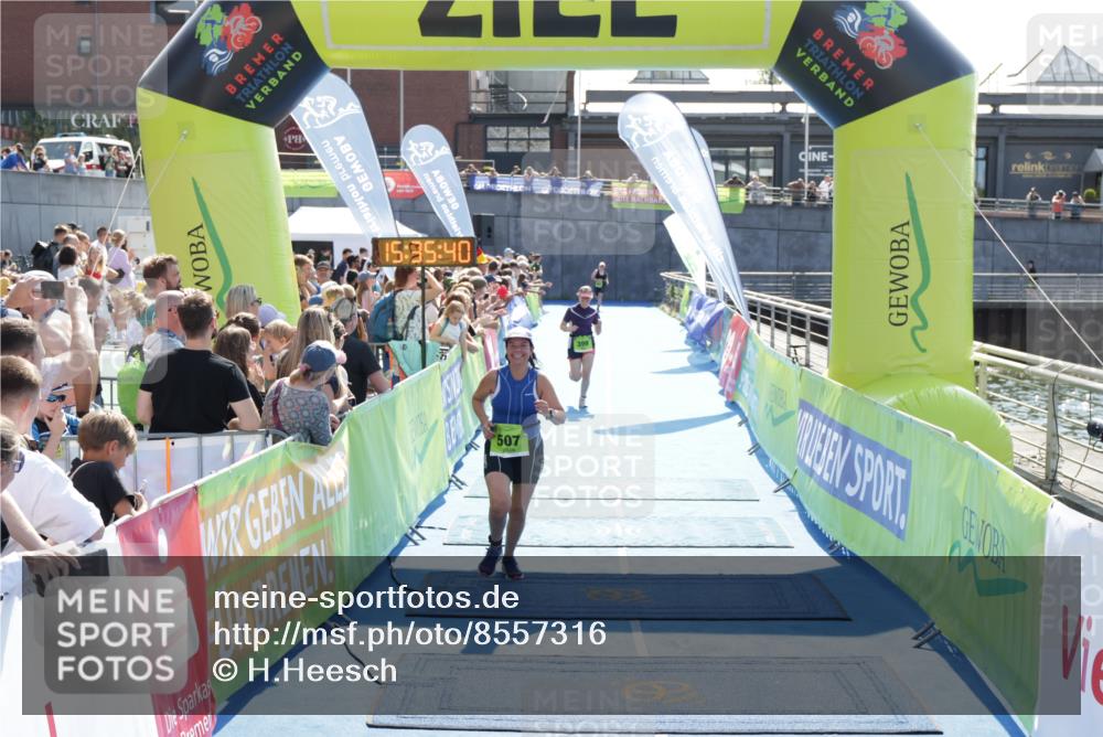 10.08.2025 - GEWOBA Citytriathlon Bremen H.Heesch http://msf.ph/oto/8557316 10.08.2025 15:35:44 Ziel 399, 507 meine-sportfotos.de