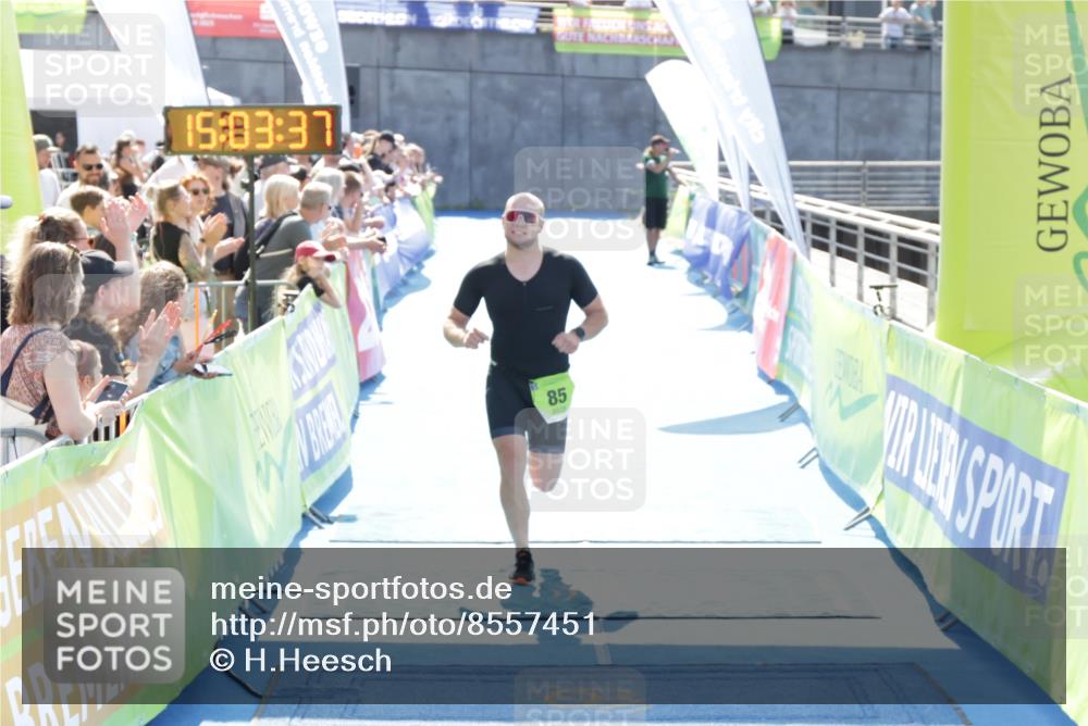 10.08.2025 - GEWOBA Citytriathlon Bremen H.Heesch http://msf.ph/oto/8557451 10.08.2025 15:03:41 Ziel 85 meine-sportfotos.de