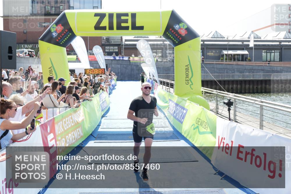 10.08.2025 - GEWOBA Citytriathlon Bremen H.Heesch http://msf.ph/oto/8557460 10.08.2025 15:03:42 Ziel 85 meine-sportfotos.de