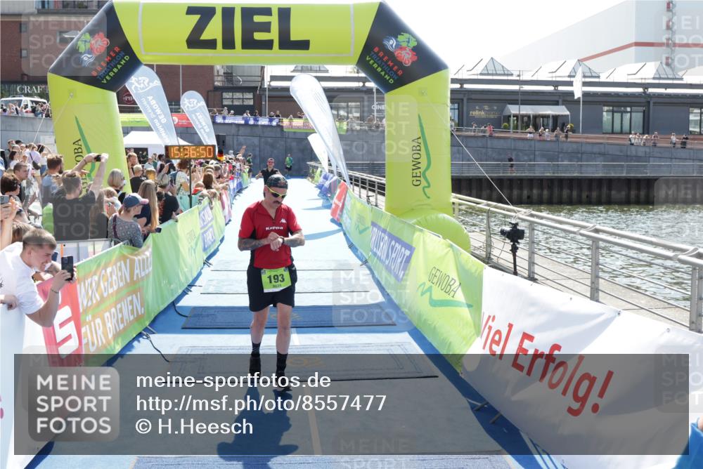 10.08.2025 - GEWOBA Citytriathlon Bremen H.Heesch http://msf.ph/oto/8557477 10.08.2025 15:36:54 Ziel 193, 212, 440 meine-sportfotos.de