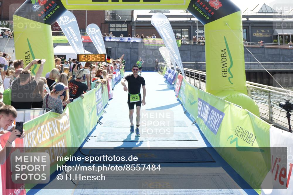 10.08.2025 - GEWOBA Citytriathlon Bremen H.Heesch http://msf.ph/oto/8557484 10.08.2025 15:36:57 Ziel 193, 212, 440 meine-sportfotos.de