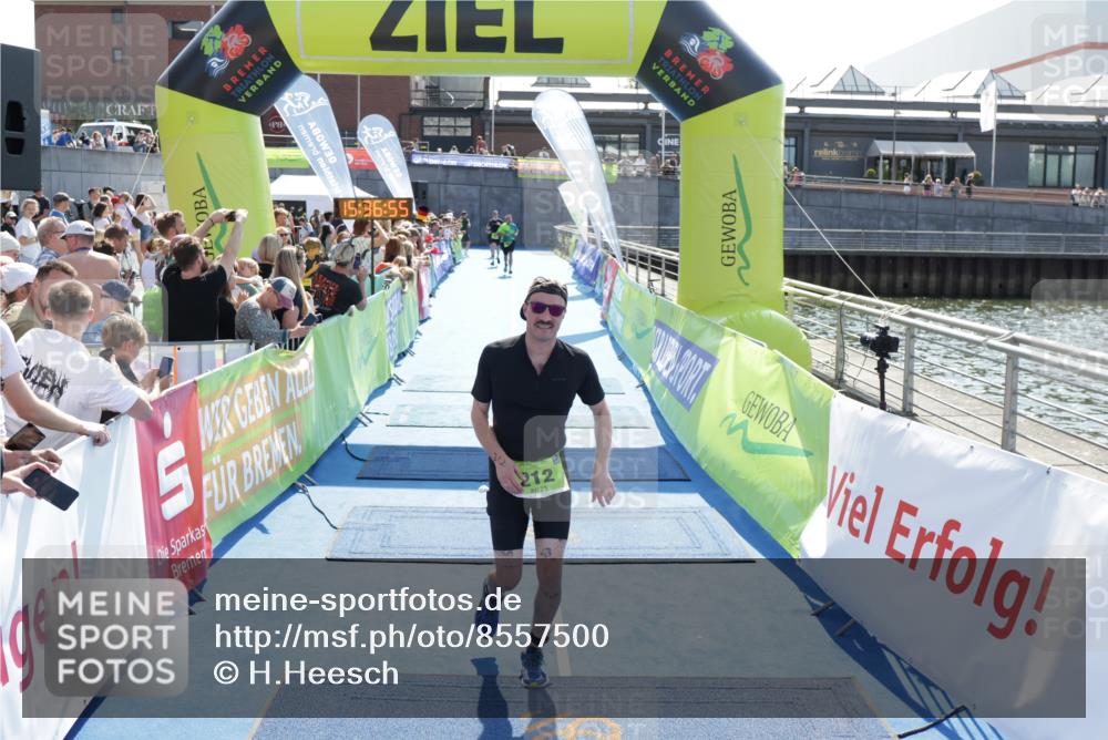 10.08.2025 - GEWOBA Citytriathlon Bremen H.Heesch http://msf.ph/oto/8557500 10.08.2025 15:36:59 Ziel 193, 212, 440 meine-sportfotos.de