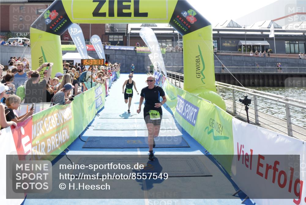 10.08.2025 - GEWOBA Citytriathlon Bremen H.Heesch http://msf.ph/oto/8557549 10.08.2025 15:37:17 Ziel 459, 504 meine-sportfotos.de