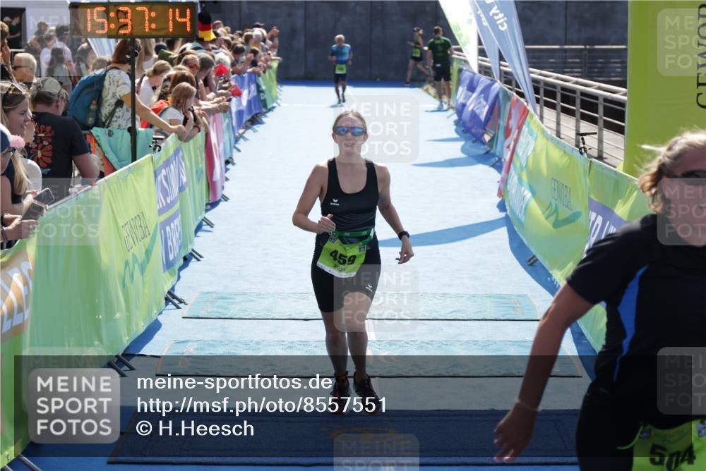 10.08.2025 - GEWOBA Citytriathlon Bremen H.Heesch http://msf.ph/oto/8557551 10.08.2025 15:37:18 Ziel 459, 504 meine-sportfotos.de