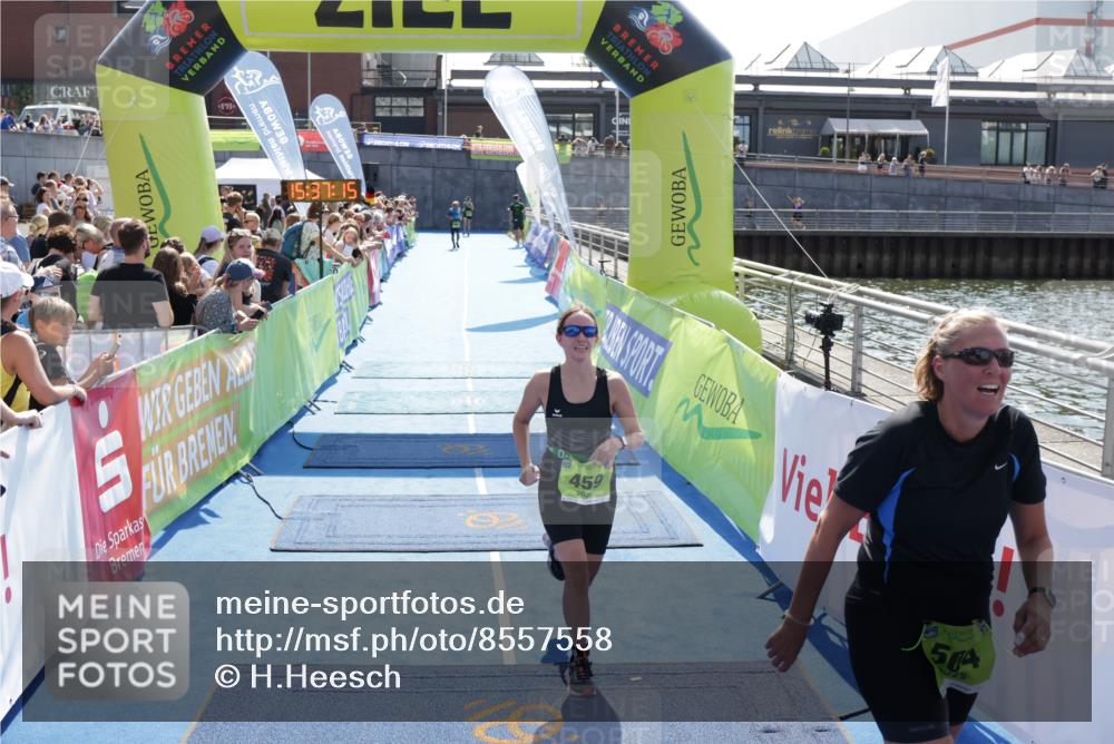 10.08.2025 - GEWOBA Citytriathlon Bremen H.Heesch http://msf.ph/oto/8557558 10.08.2025 15:37:19 Ziel 459, 504 meine-sportfotos.de