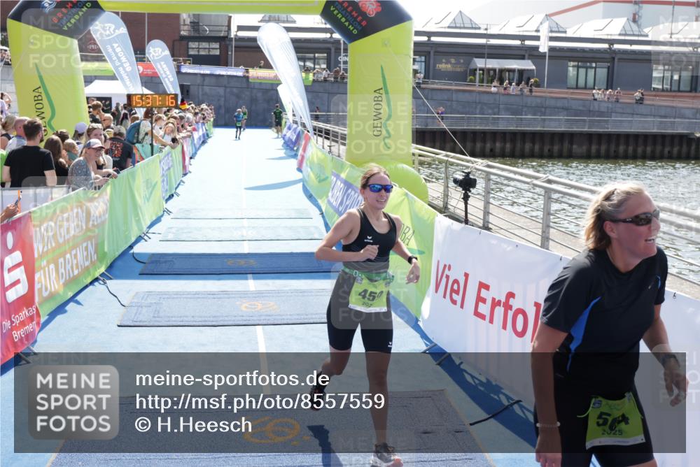 10.08.2025 - GEWOBA Citytriathlon Bremen H.Heesch http://msf.ph/oto/8557559 10.08.2025 15:37:20 Ziel 459, 504 meine-sportfotos.de