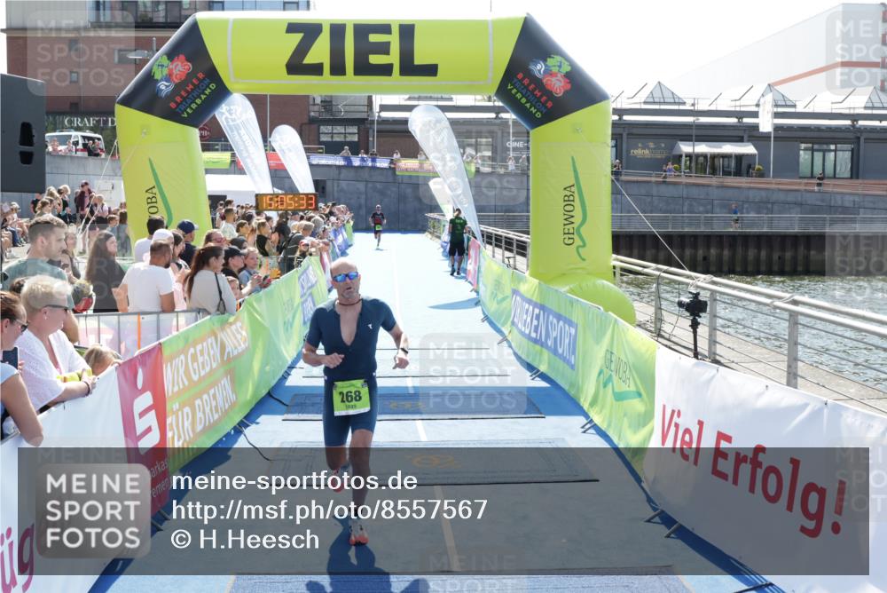 10.08.2025 - GEWOBA Citytriathlon Bremen H.Heesch http://msf.ph/oto/8557567 10.08.2025 15:05:37 Ziel 268 meine-sportfotos.de