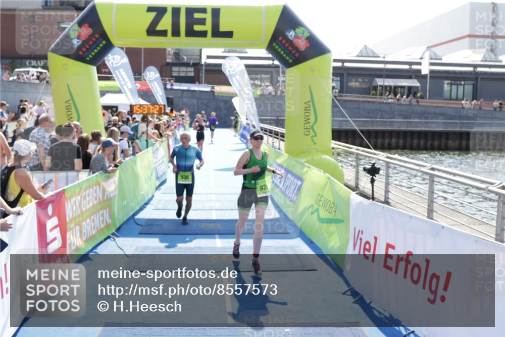10.08.2025 - GEWOBA Citytriathlon Bremen H.Heesch http://msf.ph/oto/8557573 10.08.2025 15:37:31 Ziel 336, 342, 373, 374, 473 meine-sportfotos.de