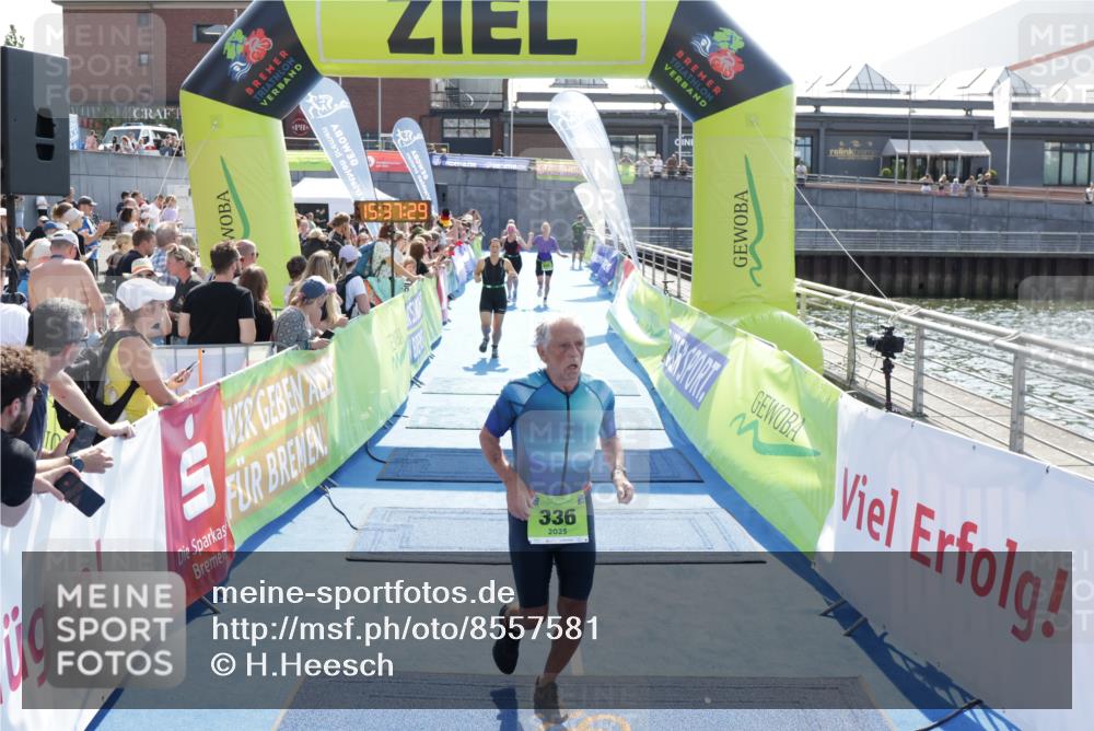 10.08.2025 - GEWOBA Citytriathlon Bremen H.Heesch http://msf.ph/oto/8557581 10.08.2025 15:37:33 Ziel 336, 342, 373, 374, 473 meine-sportfotos.de