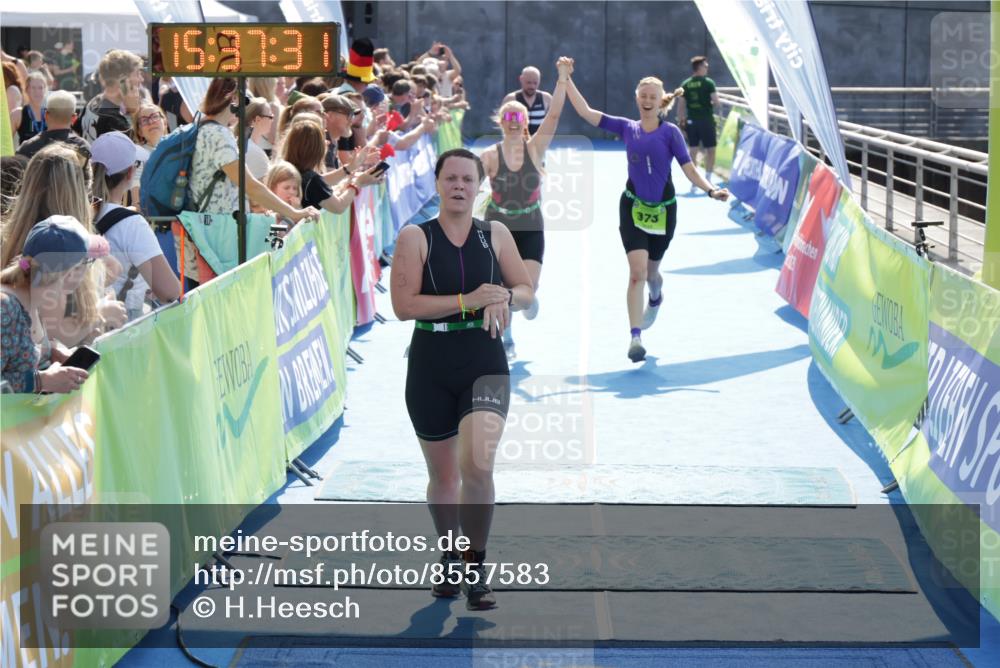 10.08.2025 - GEWOBA Citytriathlon Bremen H.Heesch http://msf.ph/oto/8557583 10.08.2025 15:37:35 Ziel 157, 336, 342, 373, 374, 473 meine-sportfotos.de