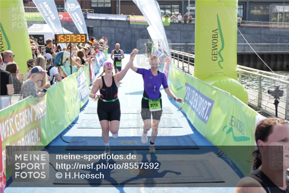 10.08.2025 - GEWOBA Citytriathlon Bremen H.Heesch http://msf.ph/oto/8557592 10.08.2025 15:37:37 Ziel 157, 336, 342, 373, 374, 473 meine-sportfotos.de