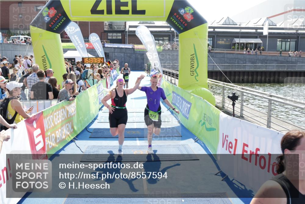 10.08.2025 - GEWOBA Citytriathlon Bremen H.Heesch http://msf.ph/oto/8557594 10.08.2025 15:37:38 Ziel 157, 336, 342, 373, 374, 473 meine-sportfotos.de