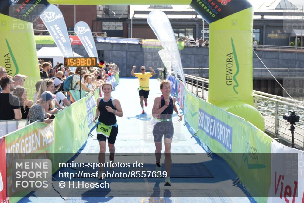 10.08.2025 - GEWOBA Citytriathlon Bremen H.Heesch http://msf.ph/oto/8557639 10.08.2025 15:38:11 Ziel 231, 318, 450, 524 meine-sportfotos.de