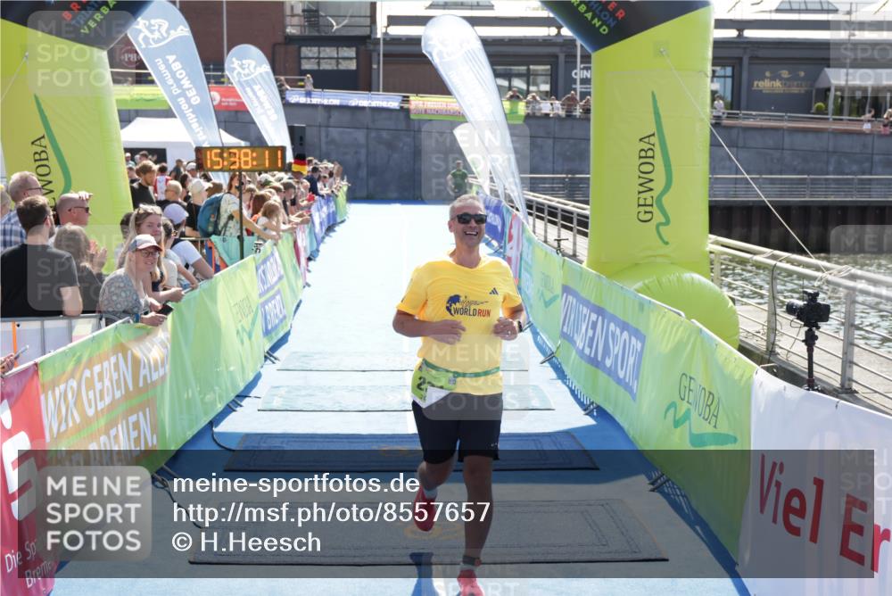 10.08.2025 - GEWOBA Citytriathlon Bremen H.Heesch http://msf.ph/oto/8557657 10.08.2025 15:38:15 Ziel 231, 450, 524 meine-sportfotos.de