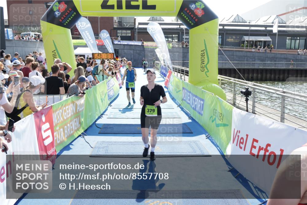 10.08.2025 - GEWOBA Citytriathlon Bremen H.Heesch http://msf.ph/oto/8557708 10.08.2025 15:38:42 Ziel 270, 332, 379, 465 meine-sportfotos.de