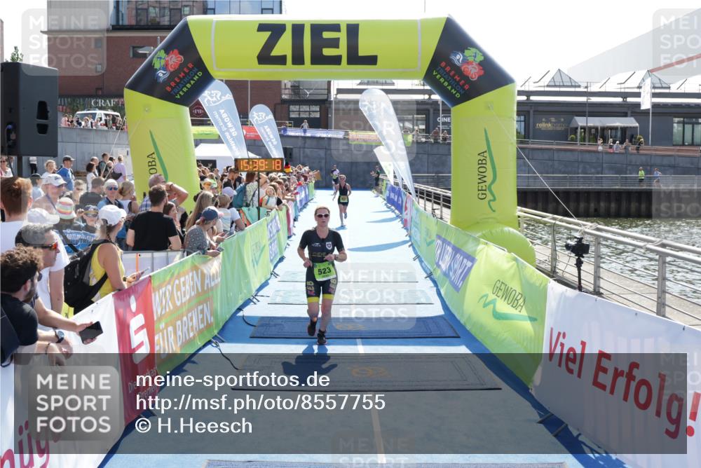 10.08.2025 - GEWOBA Citytriathlon Bremen H.Heesch http://msf.ph/oto/8557755 10.08.2025 15:39:22 Ziel 523 meine-sportfotos.de