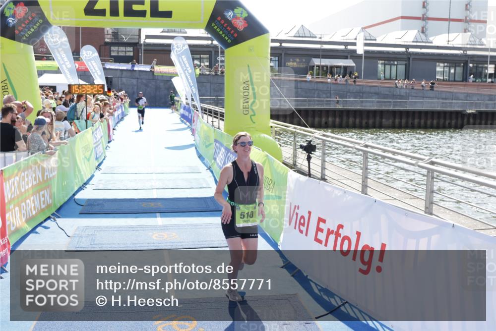 10.08.2025 - GEWOBA Citytriathlon Bremen H.Heesch http://msf.ph/oto/8557771 10.08.2025 15:39:29 Ziel 194, 510, 523 meine-sportfotos.de