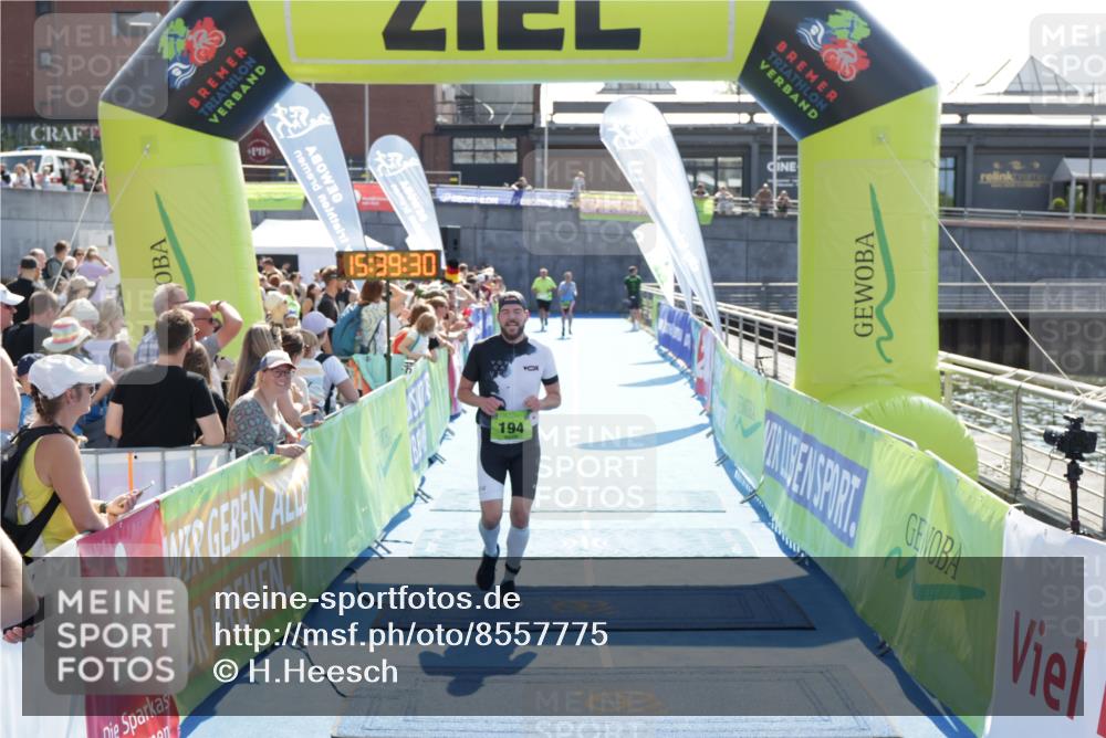 10.08.2025 - GEWOBA Citytriathlon Bremen H.Heesch http://msf.ph/oto/8557775 10.08.2025 15:39:34 Ziel 194, 510 meine-sportfotos.de