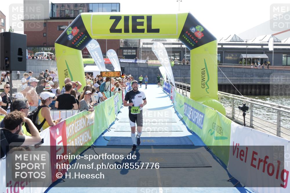10.08.2025 - GEWOBA Citytriathlon Bremen H.Heesch http://msf.ph/oto/8557776 10.08.2025 15:39:34 Ziel 194, 510 meine-sportfotos.de