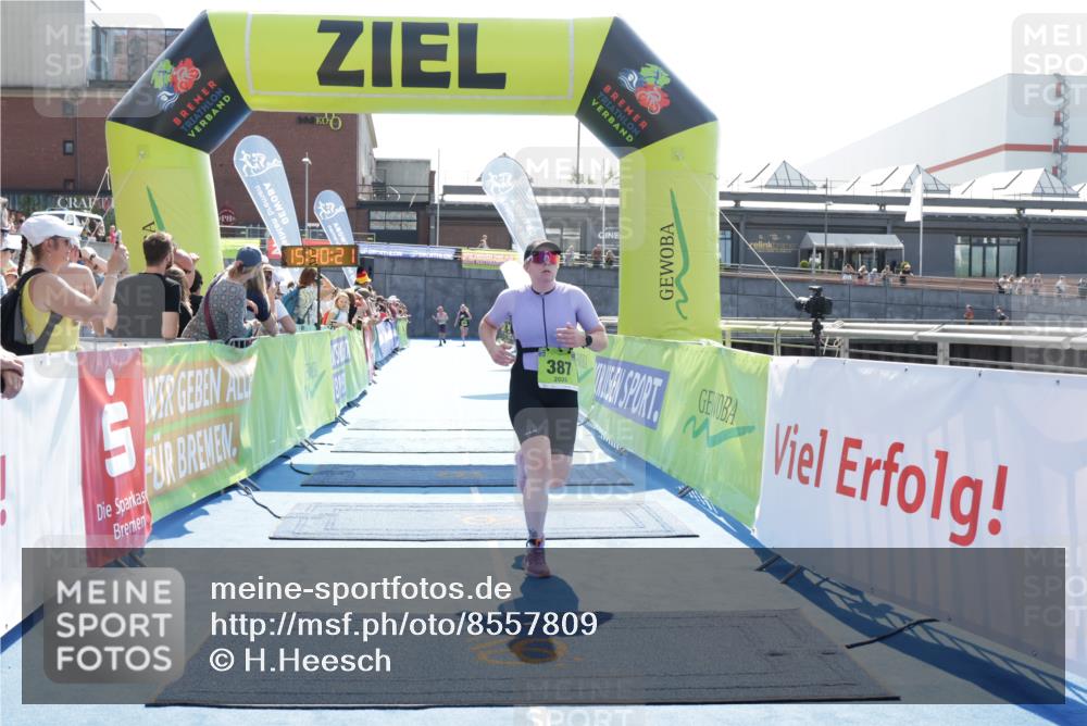10.08.2025 - GEWOBA Citytriathlon Bremen H.Heesch http://msf.ph/oto/8557809 10.08.2025 15:40:25 Ziel 387 meine-sportfotos.de