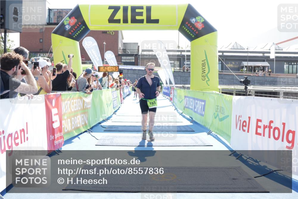 10.08.2025 - GEWOBA Citytriathlon Bremen H.Heesch http://msf.ph/oto/8557836 10.08.2025 15:40:47 Ziel 153, 316, 370, 509 meine-sportfotos.de