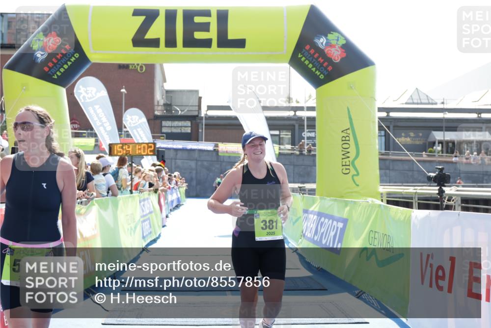 10.08.2025 - GEWOBA Citytriathlon Bremen H.Heesch http://msf.ph/oto/8557856 10.08.2025 15:41:06 Ziel 381, 514 meine-sportfotos.de