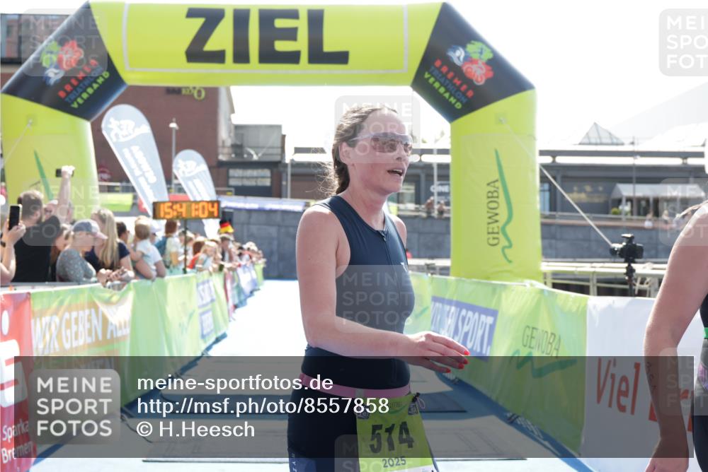 10.08.2025 - GEWOBA Citytriathlon Bremen H.Heesch http://msf.ph/oto/8557858 10.08.2025 15:41:08 Ziel 381 meine-sportfotos.de