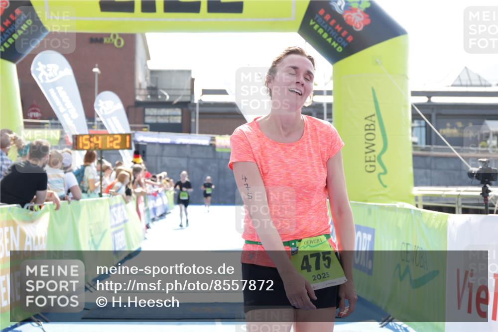 10.08.2025 - GEWOBA Citytriathlon Bremen H.Heesch http://msf.ph/oto/8557872 10.08.2025 15:41:25 Ziel 347, 375, 400, 475 meine-sportfotos.de