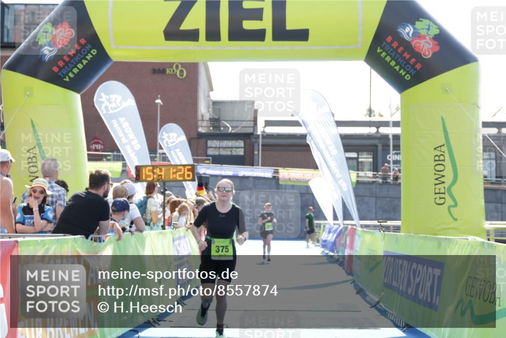 10.08.2025 - GEWOBA Citytriathlon Bremen H.Heesch http://msf.ph/oto/8557874 10.08.2025 15:41:30 Ziel 362, 375 meine-sportfotos.de