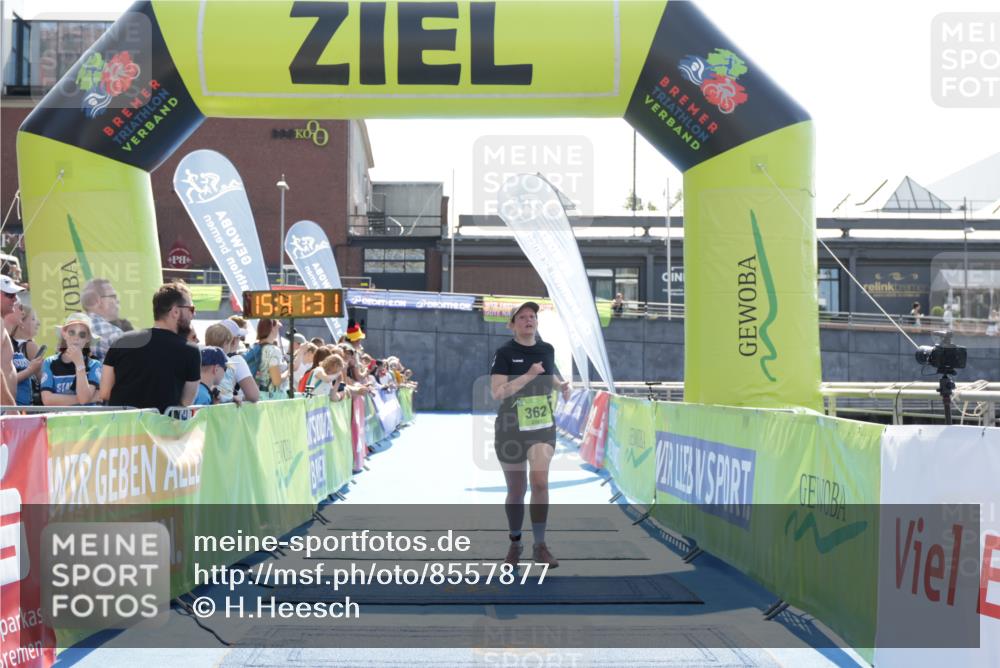 10.08.2025 - GEWOBA Citytriathlon Bremen H.Heesch http://msf.ph/oto/8557877 10.08.2025 15:41:35 Ziel 362, 375 meine-sportfotos.de