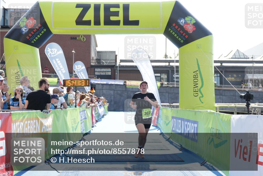 10.08.2025 - GEWOBA Citytriathlon Bremen H.Heesch http://msf.ph/oto/8557878 10.08.2025 15:41:35 Ziel 362, 375 meine-sportfotos.de
