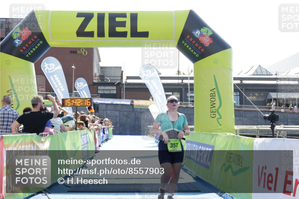 10.08.2025 - GEWOBA Citytriathlon Bremen H.Heesch http://msf.ph/oto/8557903 10.08.2025 15:42:20 Ziel 357, 508 meine-sportfotos.de