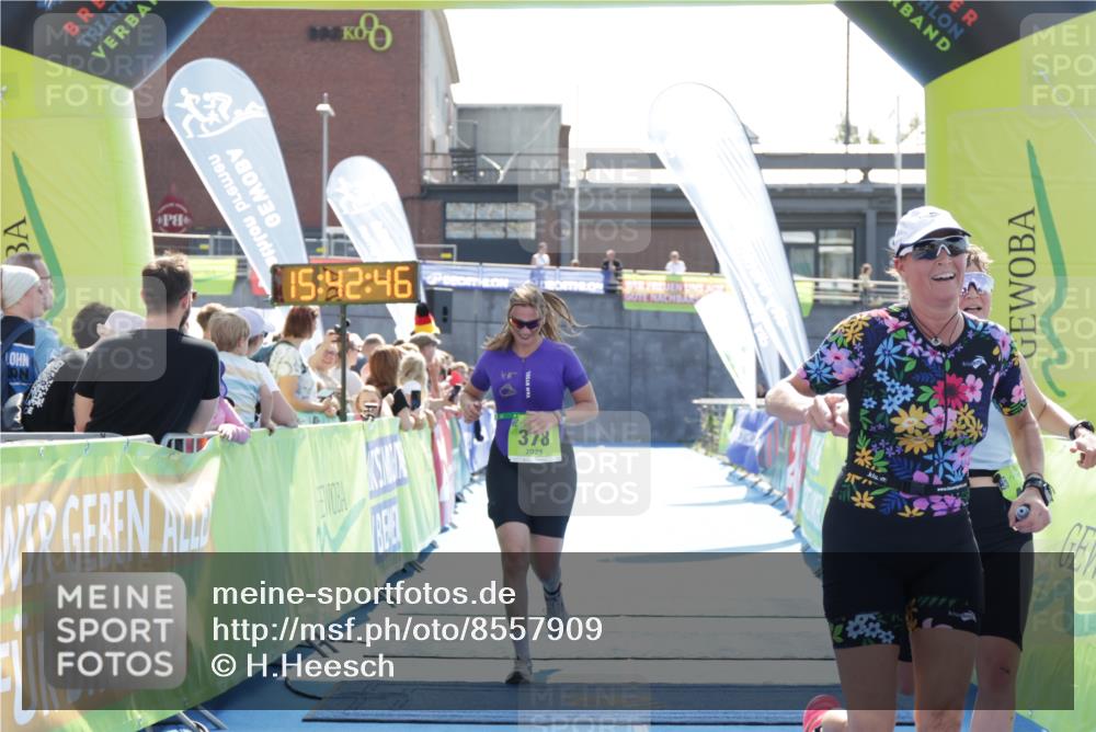 10.08.2025 - GEWOBA Citytriathlon Bremen H.Heesch http://msf.ph/oto/8557909 10.08.2025 15:42:50 Ziel 378, 433, 518 meine-sportfotos.de