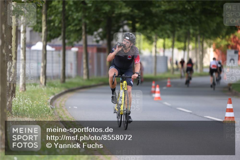10.08.2025 - GEWOBA Citytriathlon Bremen Yannick Fuchs http://msf.ph/oto/8558072 10.08.2025 12:29:45 Radfahren 645, 687, 688, 699, 751, 922, 927, 942 meine-sportfotos.de