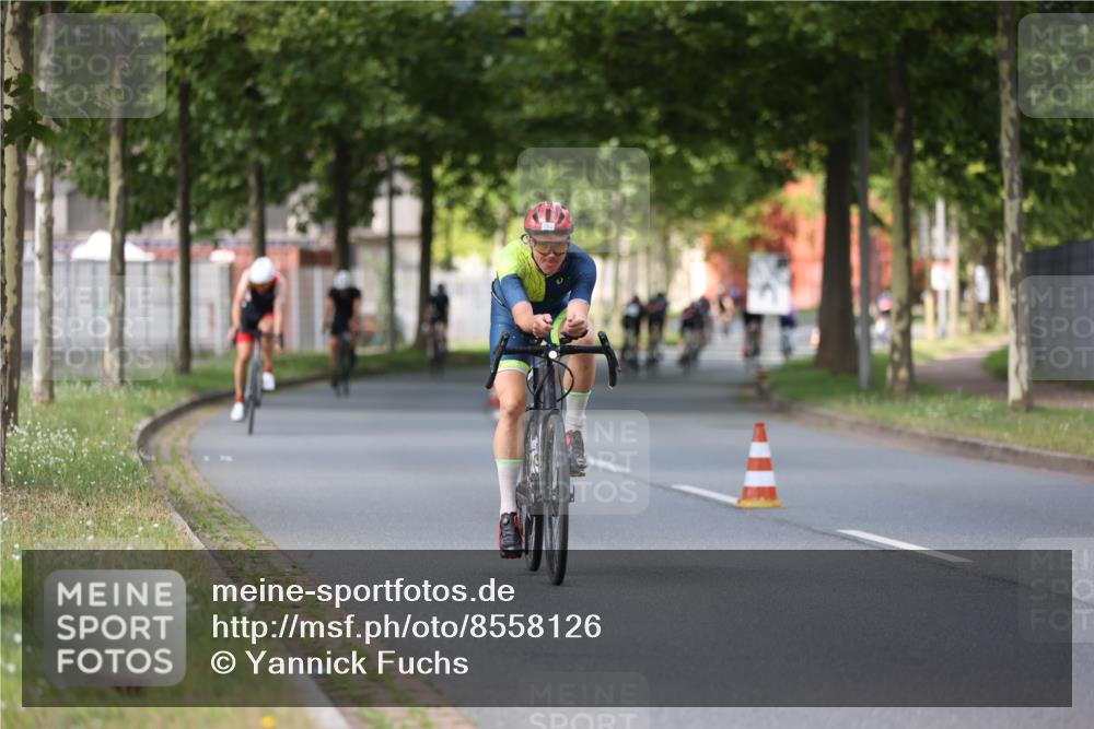 10.08.2025 - GEWOBA Citytriathlon Bremen Yannick Fuchs http://msf.ph/oto/8558126 10.08.2025 12:30:08 Radfahren 640, 675, 717, 722, 760, 769, 875, 884, 935, 943, 960, 1013 meine-sportfotos.de