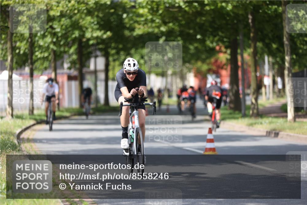 10.08.2025 - GEWOBA Citytriathlon Bremen Yannick Fuchs http://msf.ph/oto/8558246 10.08.2025 12:31:17 Radfahren 575, 616, 621, 630, 692, 753, 801, 894, 905 meine-sportfotos.de