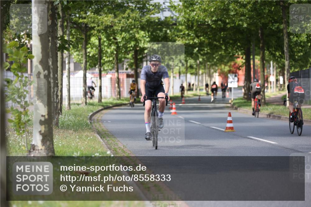 10.08.2025 - GEWOBA Citytriathlon Bremen Yannick Fuchs http://msf.ph/oto/8558333 10.08.2025 12:31:44 Radfahren 552, 564, 615, 627, 649, 654, 655, 666, 667, 788, 793, 863, 950 meine-sportfotos.de