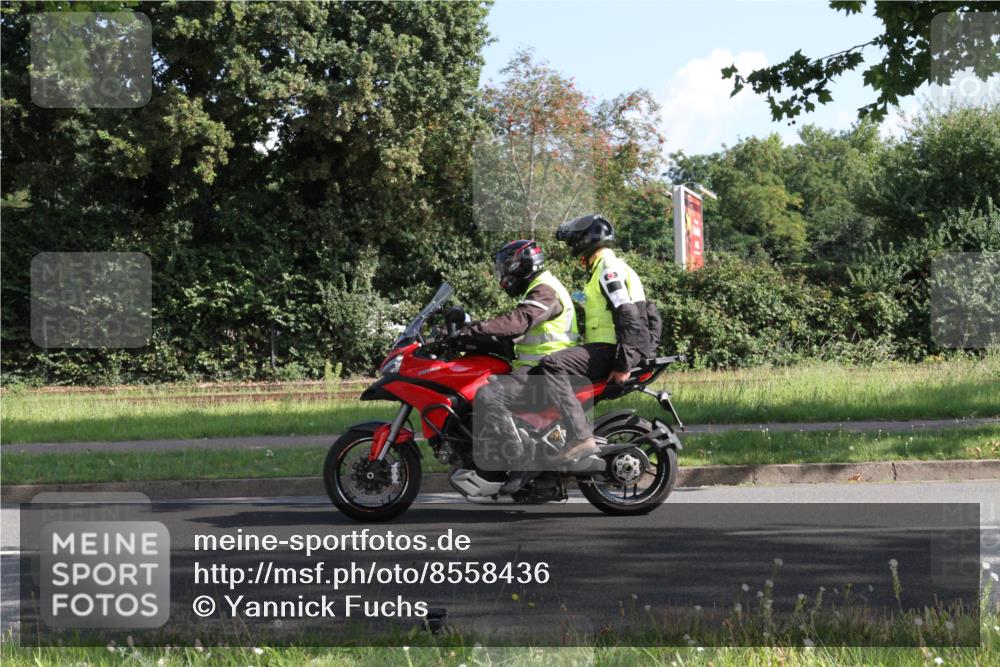 10.08.2025 - GEWOBA Citytriathlon Bremen Yannick Fuchs http://msf.ph/oto/8558436 10.08.2025 10:31:03 Radfahren 376, 434, 476 meine-sportfotos.de