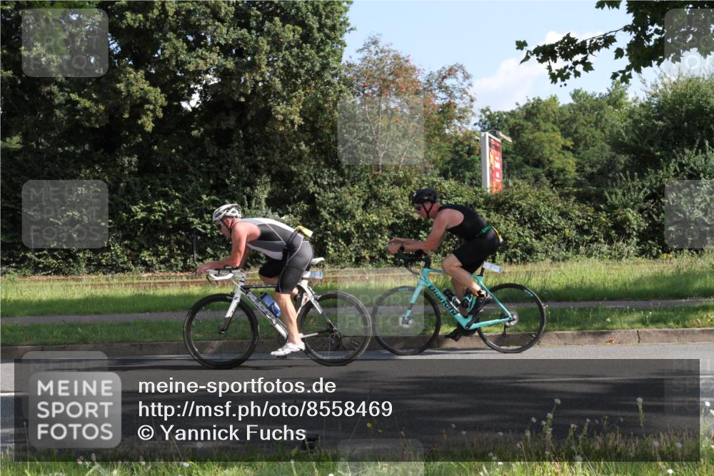 10.08.2025 - GEWOBA Citytriathlon Bremen Yannick Fuchs http://msf.ph/oto/8558469 10.08.2025 10:31:38 Radfahren  meine-sportfotos.de