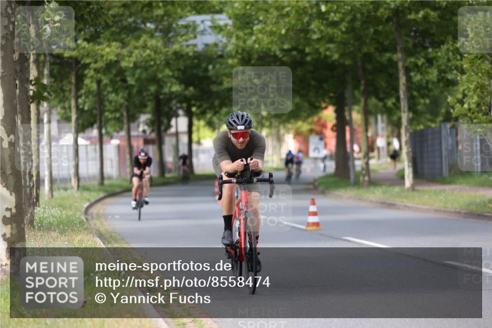 10.08.2025 - GEWOBA Citytriathlon Bremen Yannick Fuchs http://msf.ph/oto/8558474 10.08.2025 12:32:33 Radfahren 641, 643, 648, 735, 776, 840, 959, 1017 meine-sportfotos.de