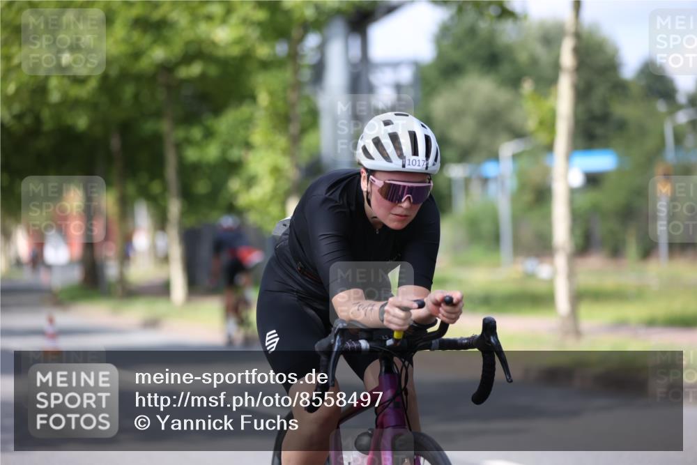 10.08.2025 - GEWOBA Citytriathlon Bremen Yannick Fuchs http://msf.ph/oto/8558497 10.08.2025 12:32:41 Radfahren 566, 641, 643, 840, 852, 959, 1017 meine-sportfotos.de