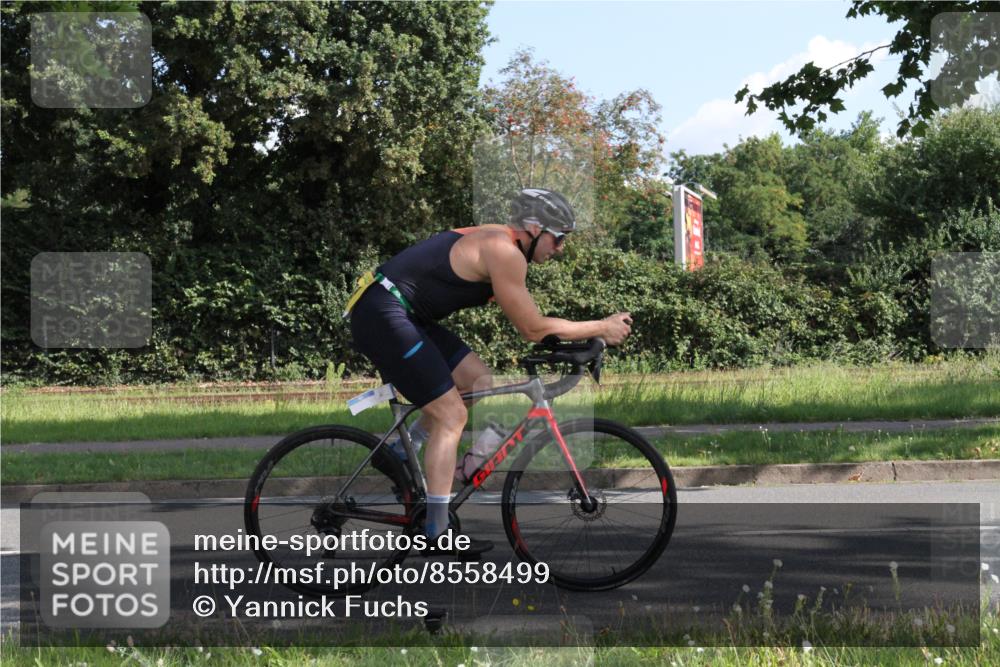 10.08.2025 - GEWOBA Citytriathlon Bremen Yannick Fuchs http://msf.ph/oto/8558499 10.08.2025 10:31:57 Radfahren 205, 370, 405, 407 meine-sportfotos.de