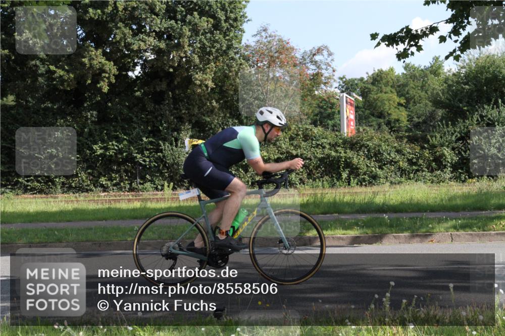 10.08.2025 - GEWOBA Citytriathlon Bremen Yannick Fuchs http://msf.ph/oto/8558506 10.08.2025 10:32:00 Radfahren 205, 370, 405, 407 meine-sportfotos.de